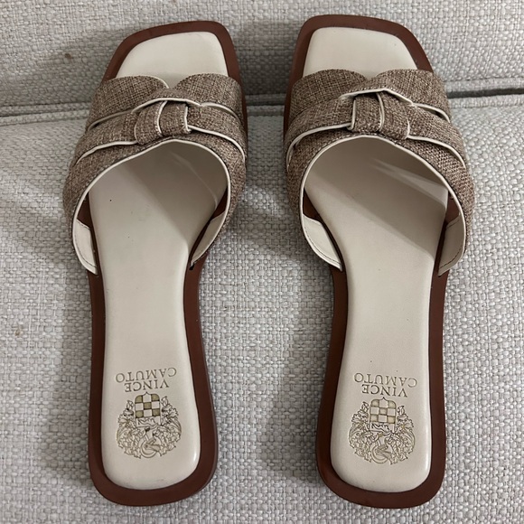 Vince Camuto Women's Tan Fabric Slide Sandals, Size 10 - Picture 2 of 7
